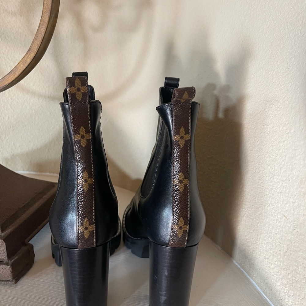 Almost New Authentic Louis Vuitton Ankle Boots